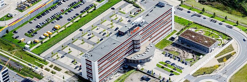 Gründungsradar 2025: Ruhr-Universität Bochum bundesweit auf Platz 6 Luftaufnahme des O-Werk Gebäude in Bochum