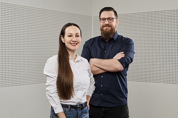 Alesia Kunts und Gerrit Halfmann, die Gründer*innen von LearnSlice.
